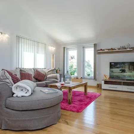 בית נופש Beachfront House Kaliope *
