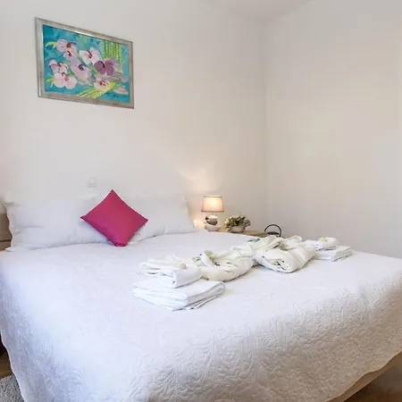 Casa de Férias Beachfront House Kaliope Brgulje