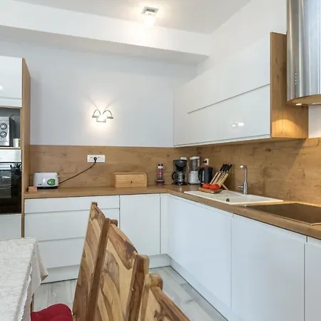Beachfront House Kaliope בית נופש Brgulje