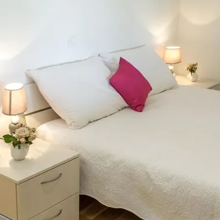 펜션 Beachfront House Kaliope Brgulje