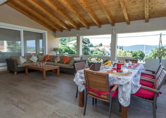 Beachfront House Kaliope