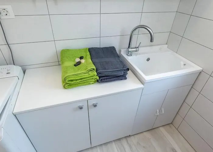 Beachfront House Kaliope Casa de Férias Brgulje