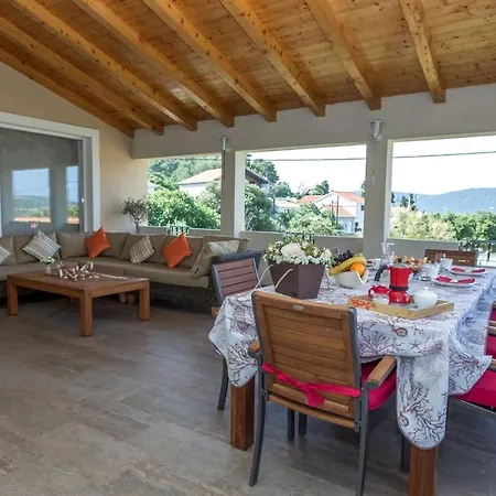 Beachfront House Kaliope