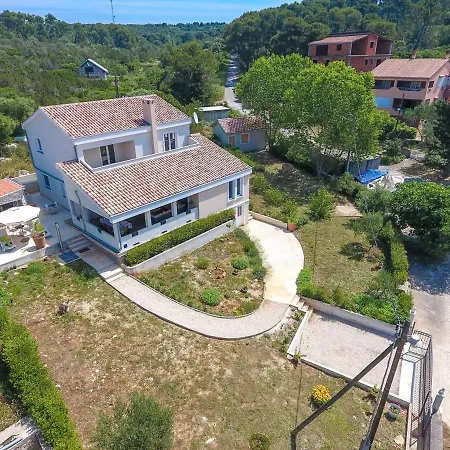 Beachfront House Kaliope Brgulje